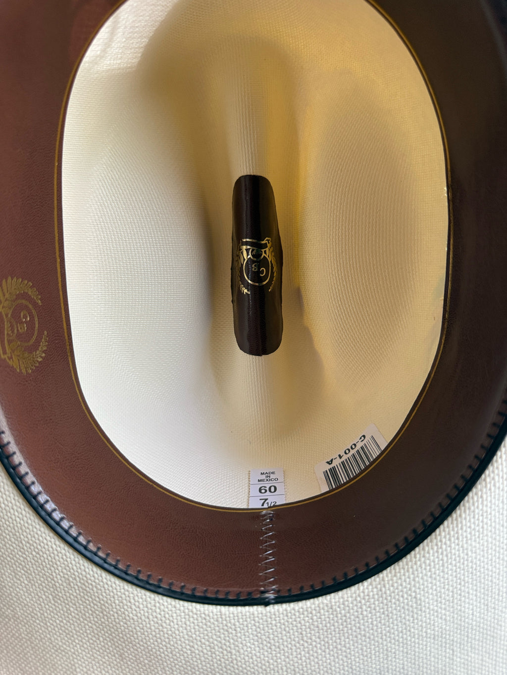 White Western Cowboy Hat – Classic Rodeo Style Hat with a Colorful Feather| Sombrero Vaquero