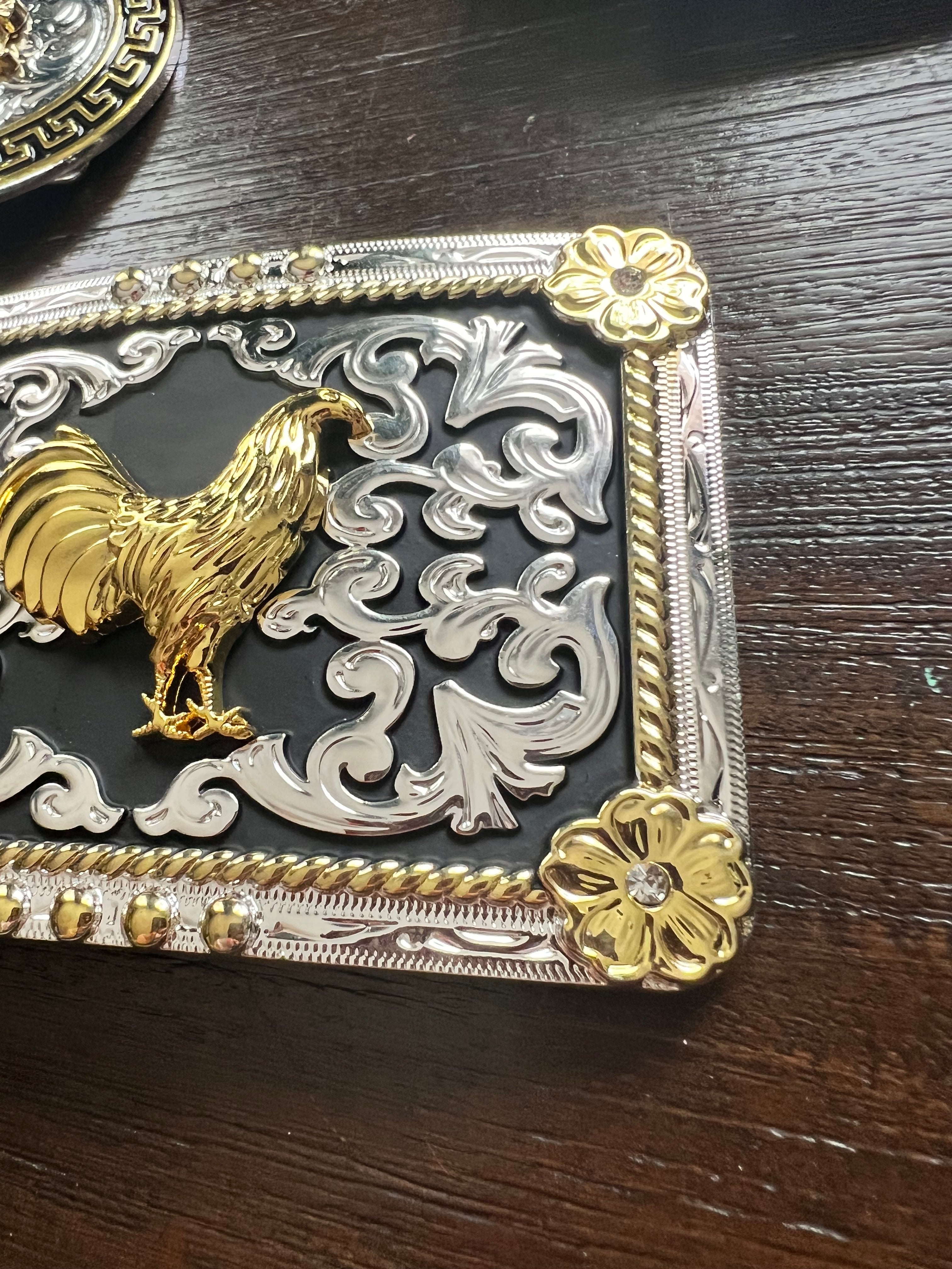 Western Rooster Belt Buckle – Gold & Silver Engraved Hevilla with Black Background
