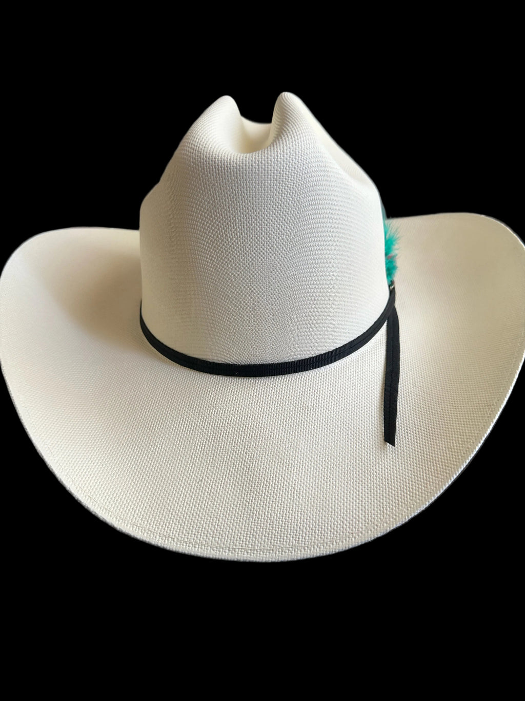 White Western Cowboy Hat – Classic Rodeo Style Hat with a Colorful Feather| Sombrero Vaquero