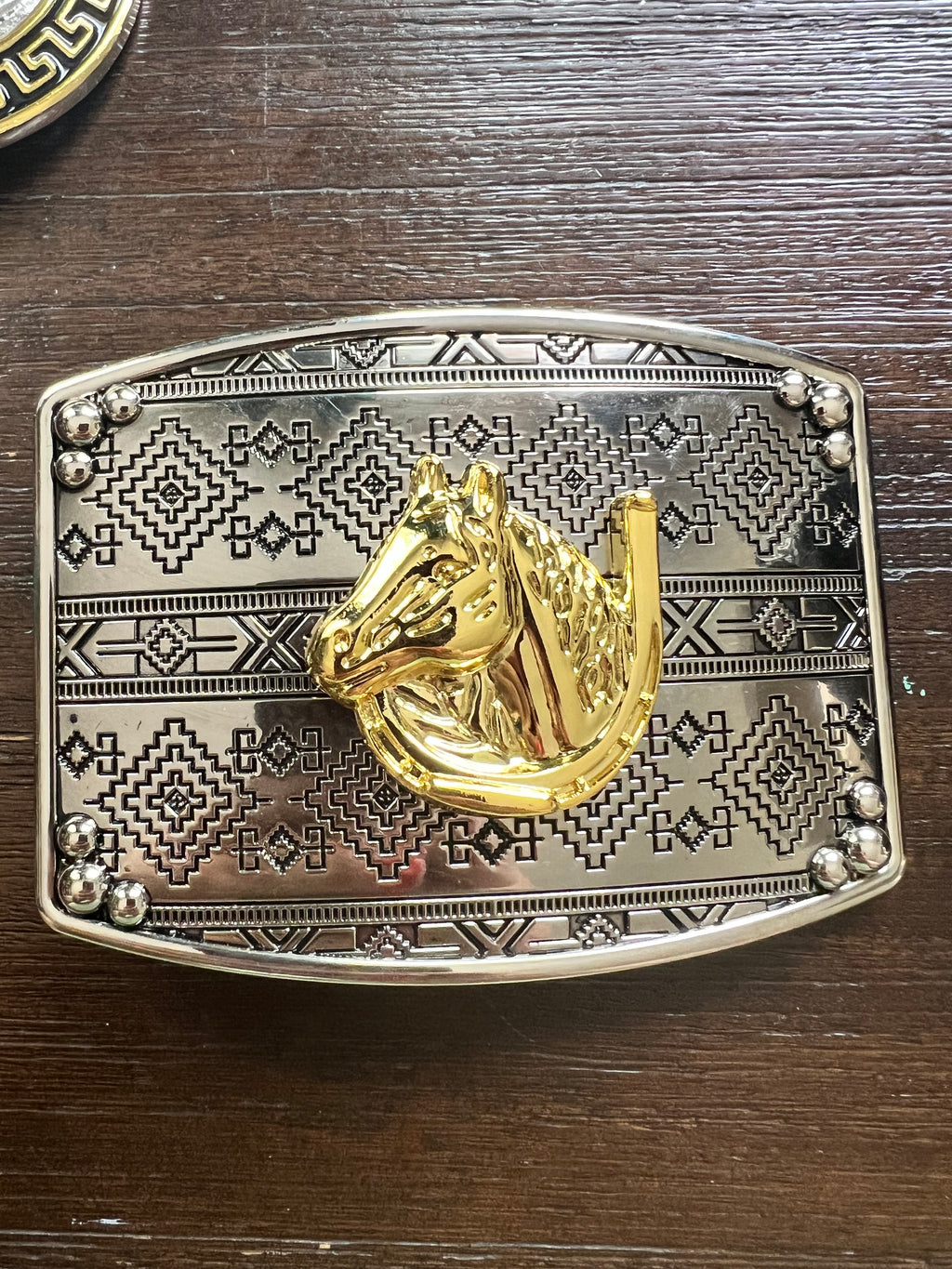 Western Horse Head Belt Buckle – Gold & Silver Engraved Hevilla