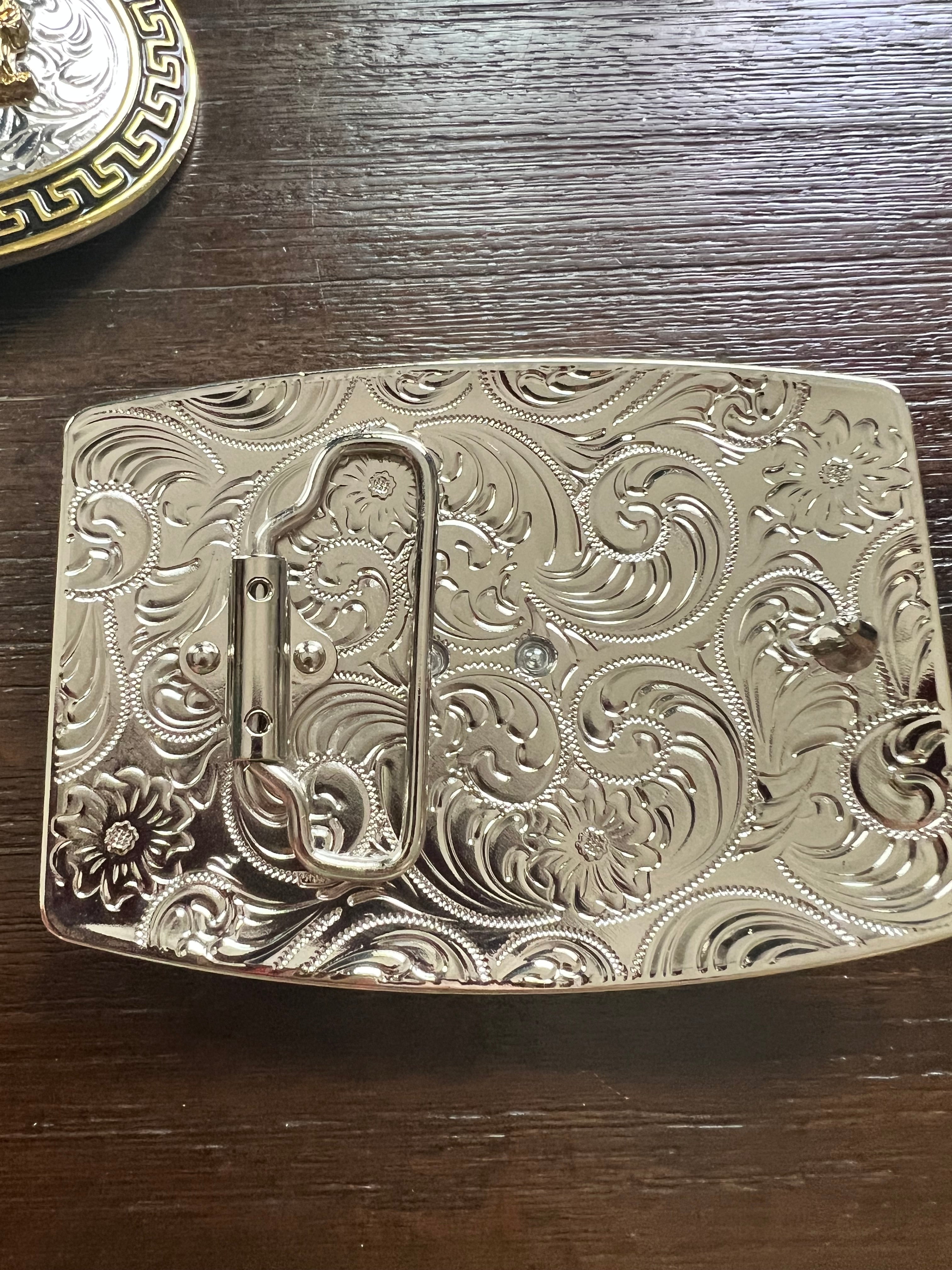 Western Horse Head Belt Buckle – Gold & Silver Engraved Hevilla