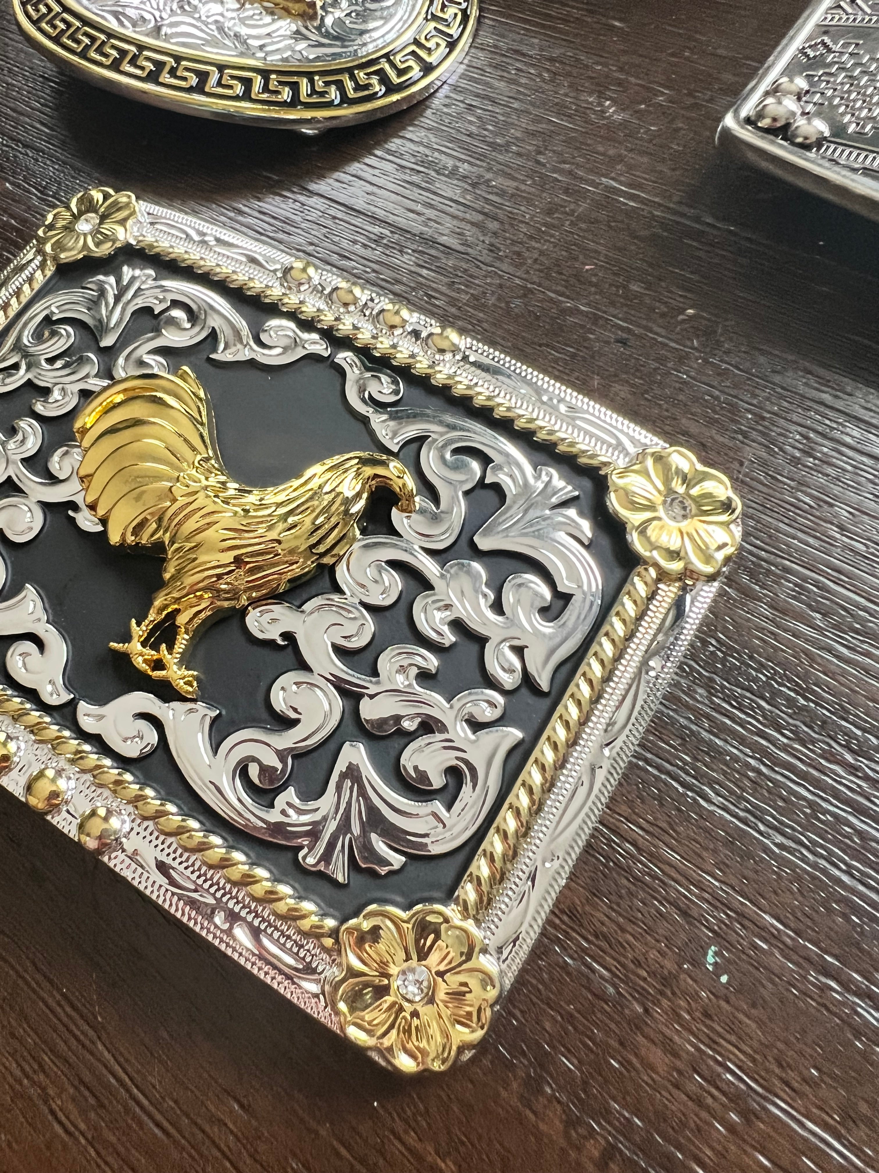 Western Rooster Belt Buckle – Gold & Silver Engraved Hevilla with Black Background