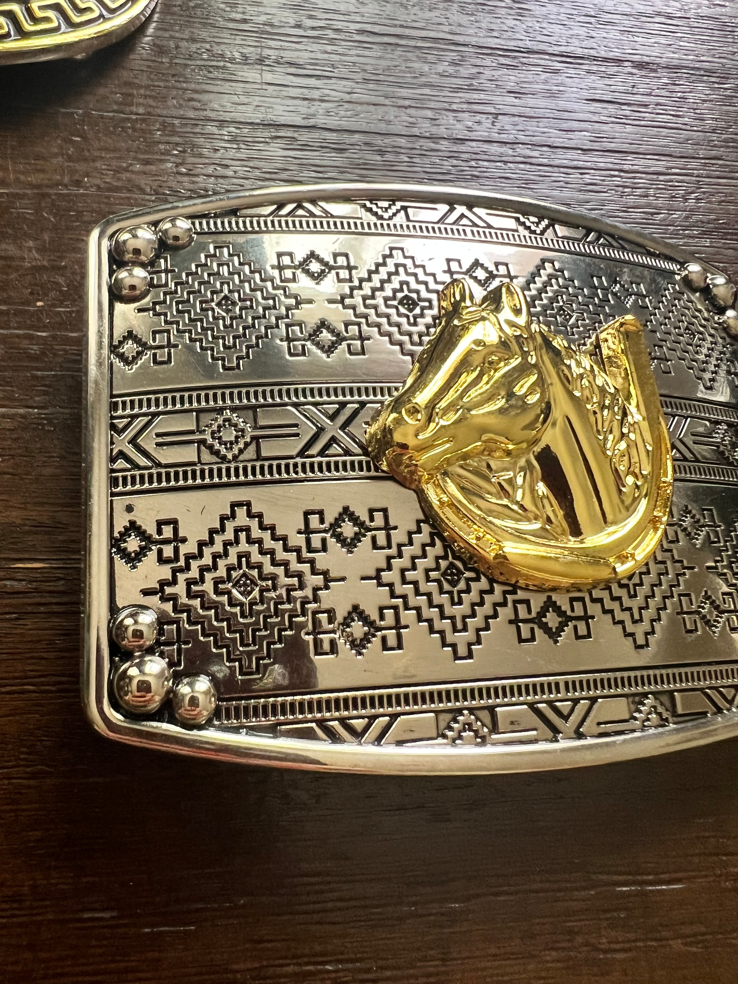 Western Horse Head Belt Buckle – Gold & Silver Engraved Hevilla