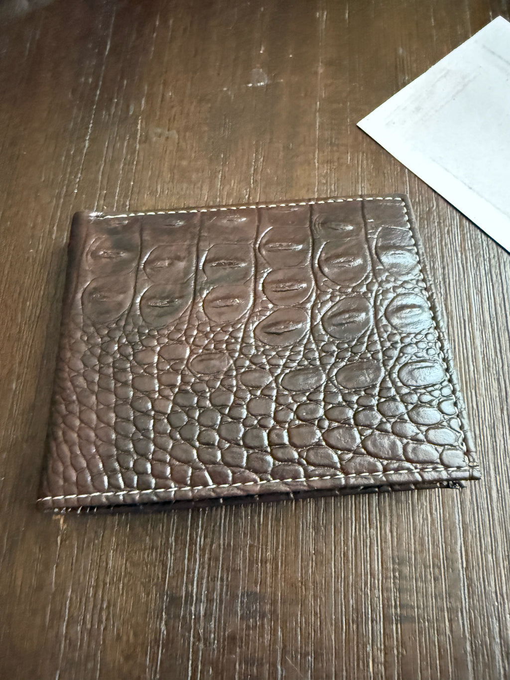 Men’s Genuine Leather Western Wallet – Crocodile Embossed Bifold Wallet with Bull Concho